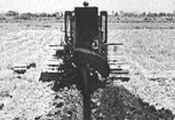 創業者考案による最初期の「トレンチャー」