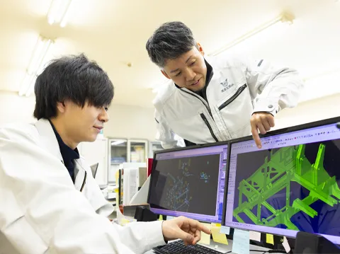 開発工建スタッフ